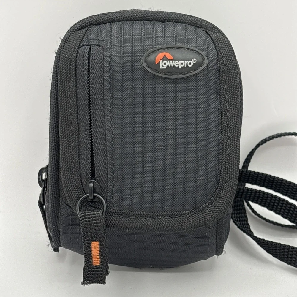 Lowepro Ridge 10 Black Digital Camera Bag‎ Case  Strap Hook/Latch Zipper